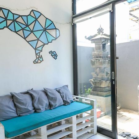 The Ruum Hostel Canggu Εξωτερικό φωτογραφία