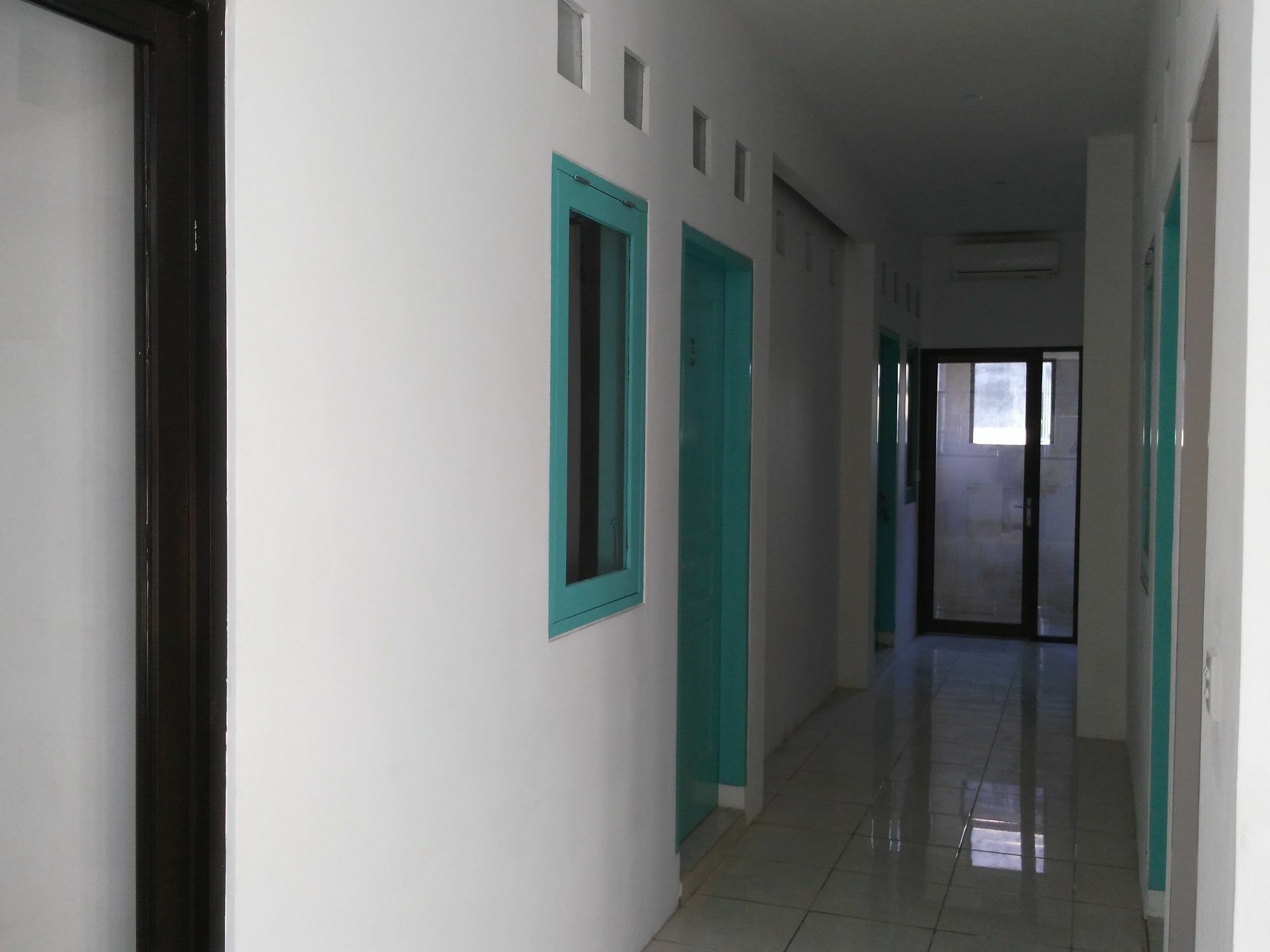 The Ruum Hostel Canggu Εξωτερικό φωτογραφία
