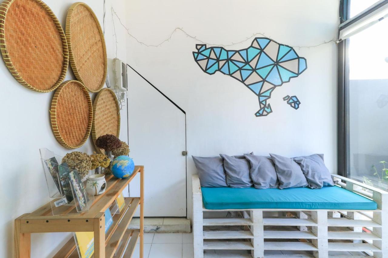 The Ruum Hostel Canggu Εξωτερικό φωτογραφία