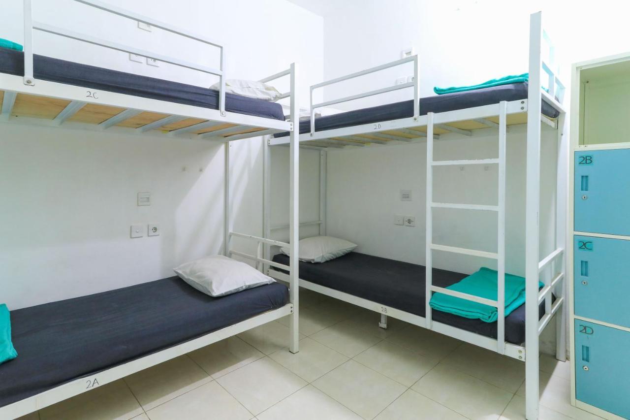 The Ruum Hostel Canggu Εξωτερικό φωτογραφία
