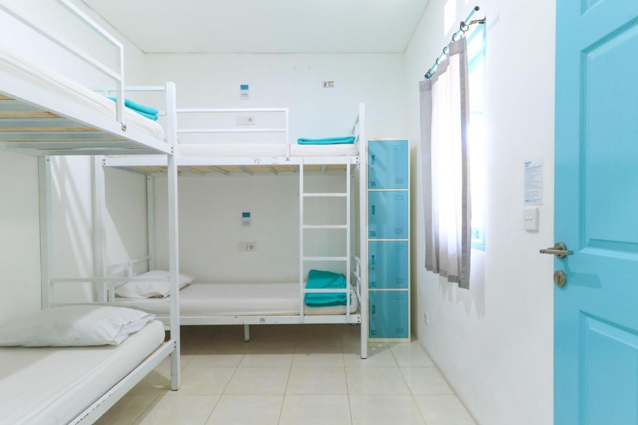 The Ruum Hostel Canggu Εξωτερικό φωτογραφία
