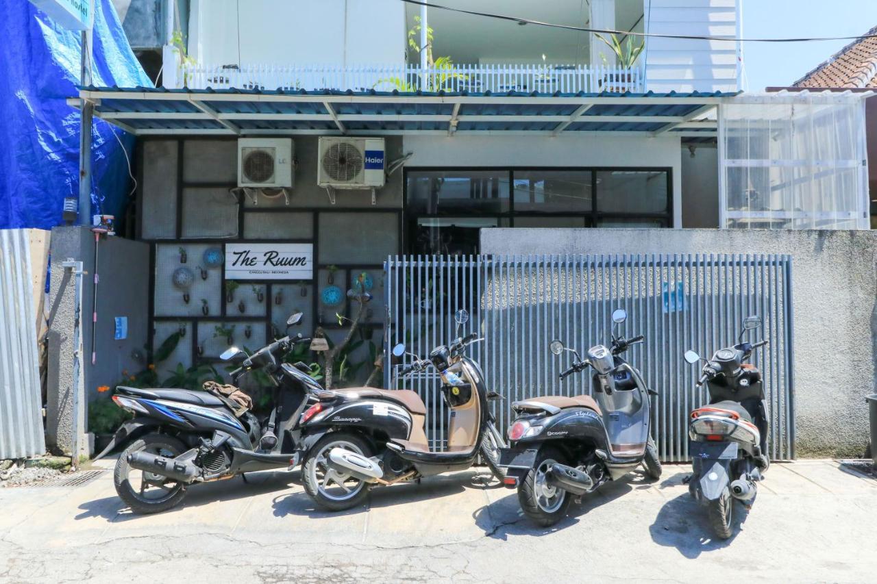 The Ruum Hostel Canggu Εξωτερικό φωτογραφία